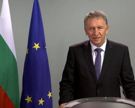 Нова заповед: Въвеждат COVID ограничения от утре