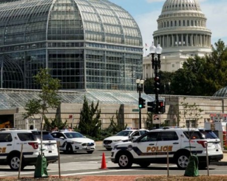 Полицията в САЩ разследва бомбена заплаха край Капитолия