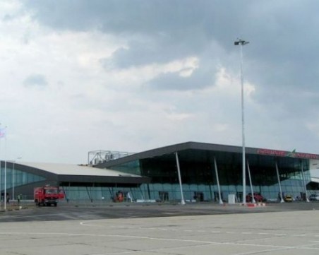 Спасяват Летище Пловдив с активите на Летище София ЕАД