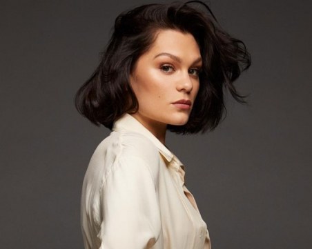 Джеси Джей болна от мистериозно заболяване