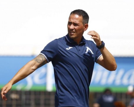 Живко Миланов хвърли оставка след загубата от Ботев