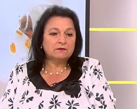 Доц. Гломб: Това ще е вълната на неваксинираните и младите