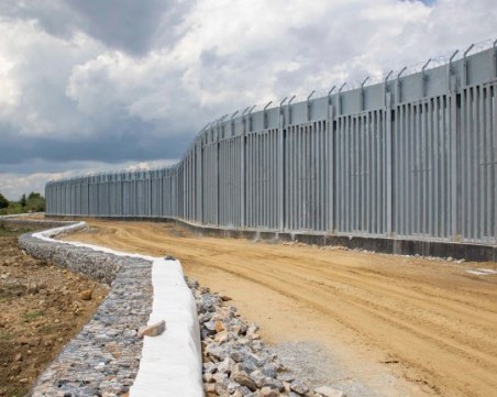 Гърция завърши стената по границата с Турция