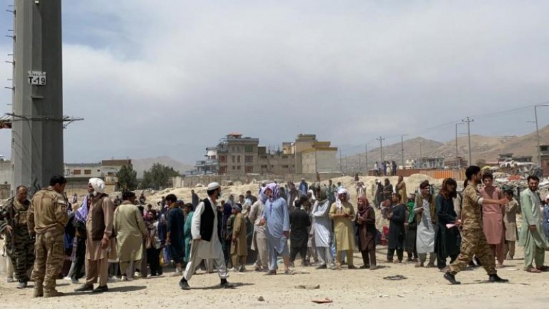 Само за седмица: Американската армия е евакуирала 17 000 души от Кабул