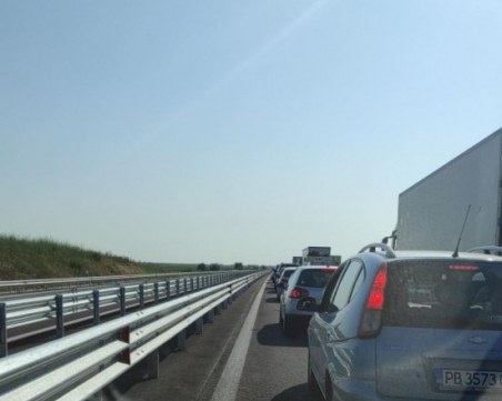 При 298-ми км движението по магистрала 