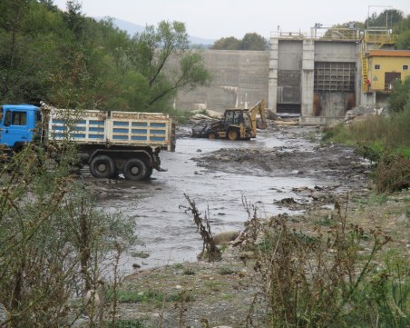 Риболовци от цялата страна излизат на протест, готвят и край Пловдив