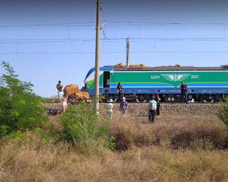 След катастрофата: Възстановиха движението на влаковете край Карнобат