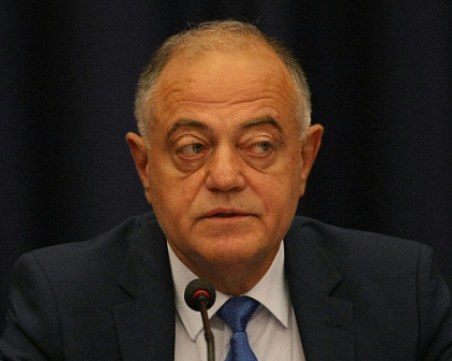 Ген. Атанасов: Ива Митева има качества да е премиер