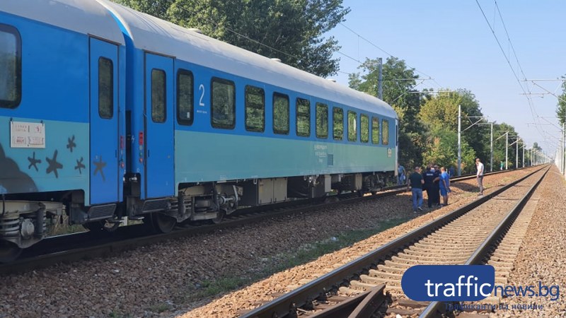 Очевидци: Прегазеният от влак сам легна на релсите