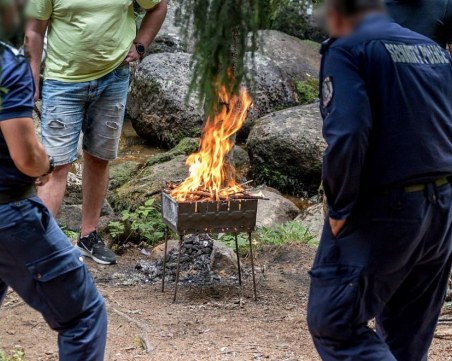35 акта за неспазване на противопожарните мерки са съставени в страната