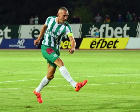 Камбуров след рекорда: Благодаря на Петър Жеков, след зимата ще мисля дали ще продължа