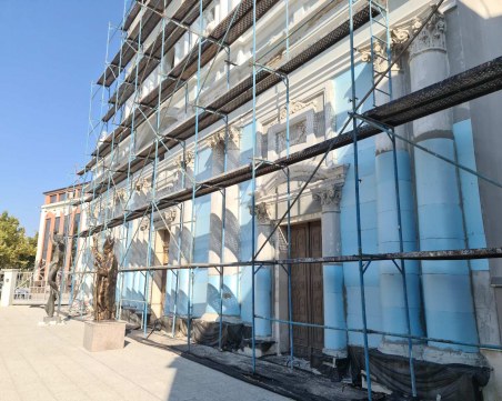 Комисия даде 60 дни за изготвяне на проект за реставрация на катедралата 