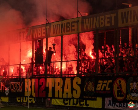 Сериозни наказания за Ботев и Локо