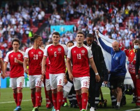 УЕФА награждава български доктор като част от екипа спасил живота на Кристиан Ериксен