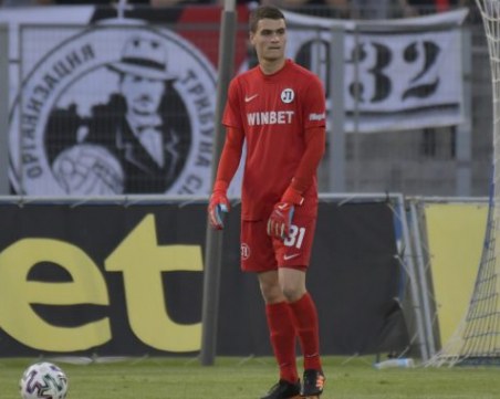 Вратар на Локомотив с повиквателна за младежкия национален отбор