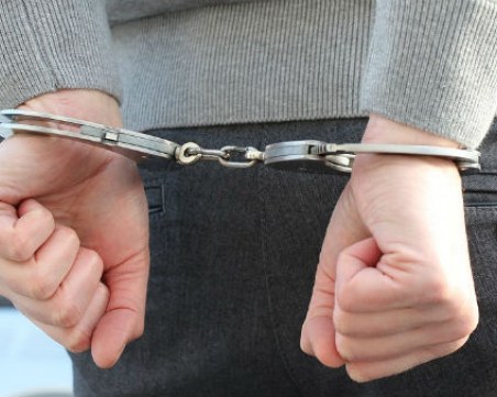 Ограбиха жена в кафене край Велинград