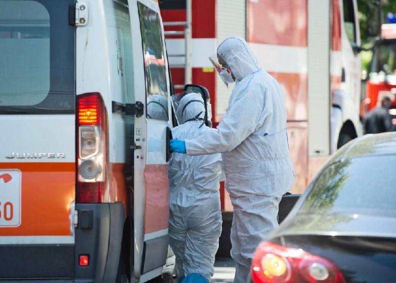 Медицинска сестра и санитар са сред новодиагностицираните с COVID-19 в Пловдив