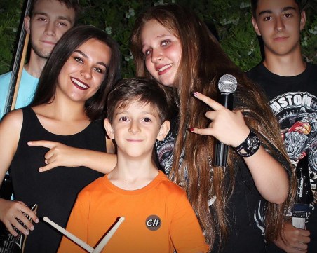 Ученическа рок група участва във втората вечер на 