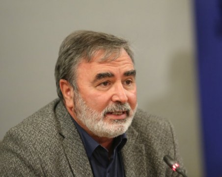 Кунчев:  Пикът в някои области ще бъде още в началото на септември