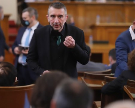 От ИТН искат да отпадне забраната за двойното гражданство за депутатите