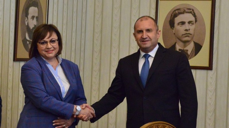 Президентът връчва третия мандат на БСП