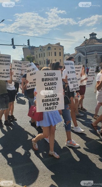 Ресторантьори с най-голямата си среща във Варна, готови са за незабавни протести в цялата страна