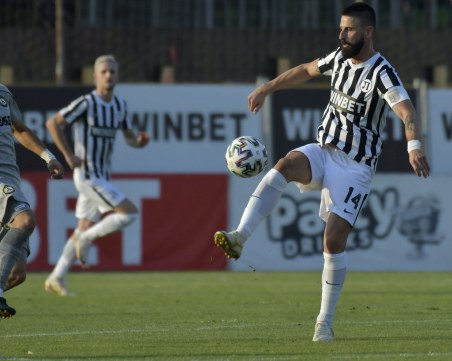 Локо с нов опит да спре негативната серия