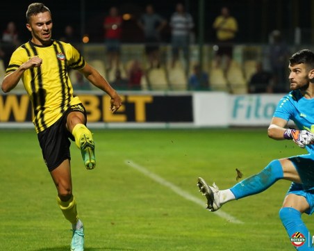 Дубълът на Ботев с първа загуба във Втора лига