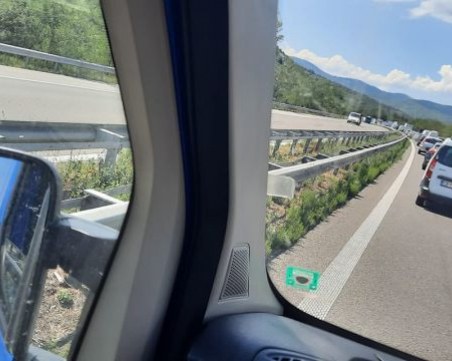 Инцидент блокира движението по АМ 