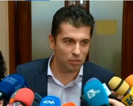 Кирил Петков: Фокусиран съм върху работата си като министър, а не към политически проект