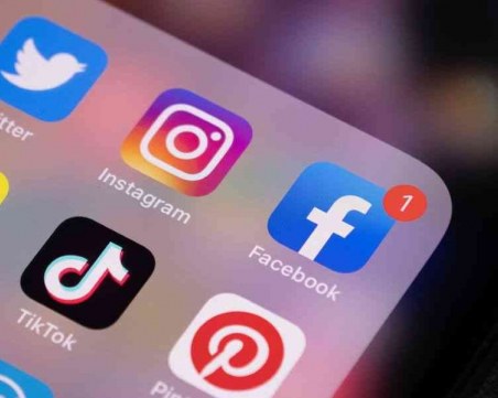 Instagram се срина