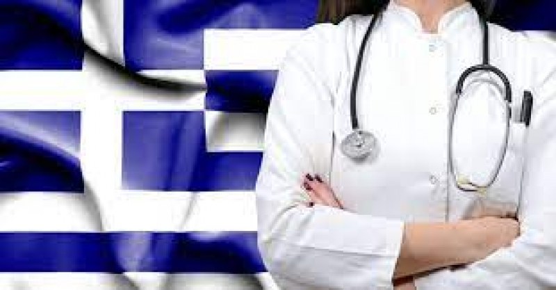 Отстраниха почти 6000 неваксинирани медици в Гърция