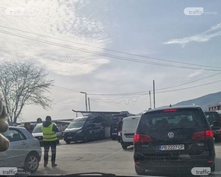 Данъчни правят КПП-та на борсите в страната