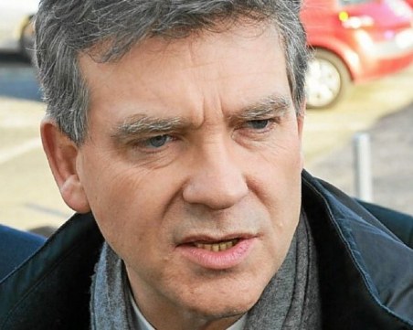 Бивш министър влиза в борбата за президент във Франция