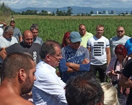 Земеделци ще блокират пътя Карлово - Пловдив