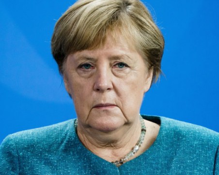 Меркел: Искаме да преговаряме с талибаните