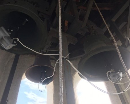 Нова камбана зазвъня в Перущица