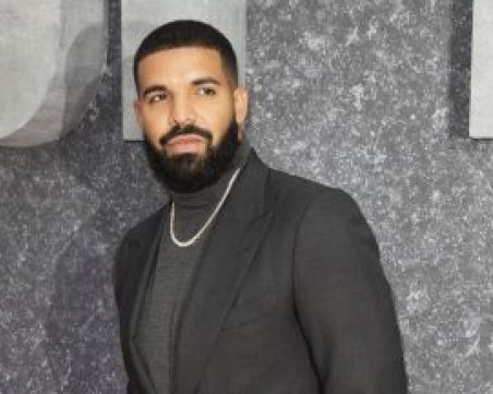 С новия си албум Дрейк постави три рекорда за един ден
