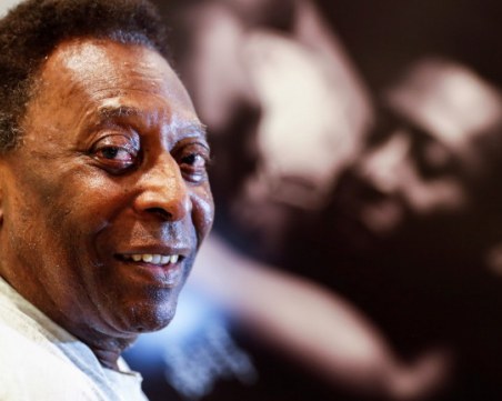 Пеле бе приет в болница