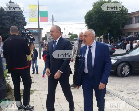 Радев в Раковски: Трябва да излекуваме комплексите си за нашата политическа обреченост