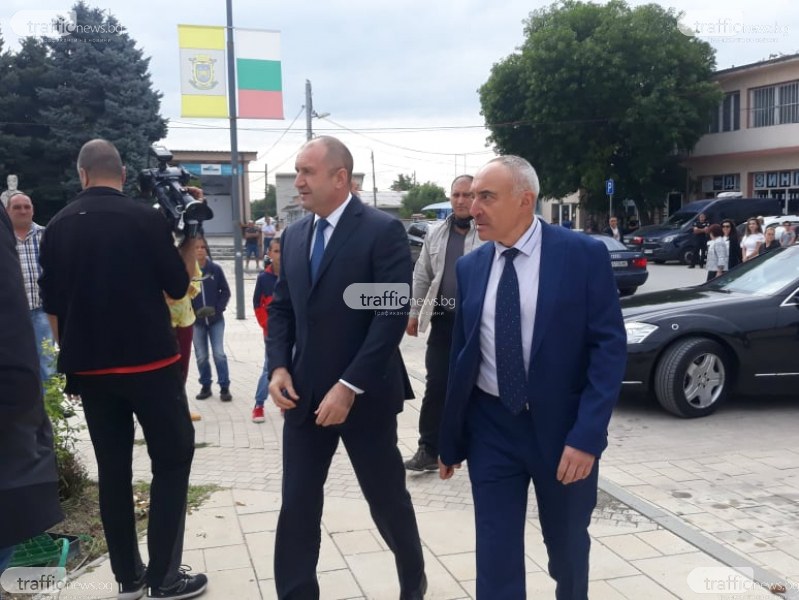 Радев в Раковски: Трябва да излекуваме комплексите си за нашата политическа обреченост