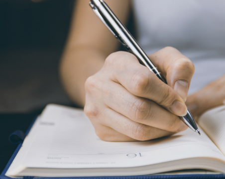 Средният успех на матурата по БЕЛ - среден 3