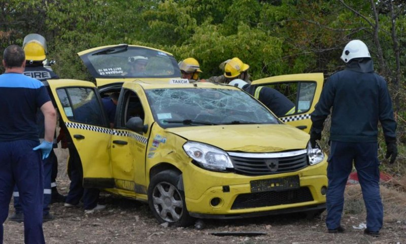 Таксиметров шофьор загина при катастрофа до Хасково