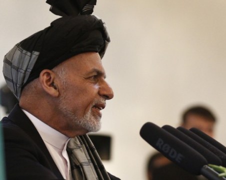 Бившият президент на Афганистан се извини на сънародниците си