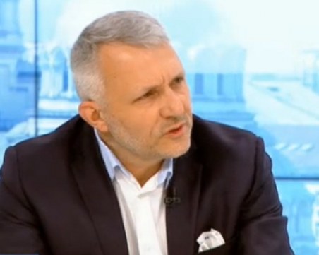 Хаджигенов за скандала 