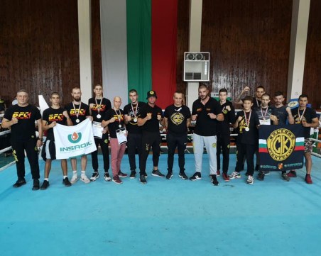 Пловдивски клуб с 11 медала на държавното по кикбокс и муай тай в Каварна