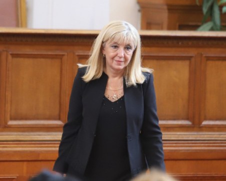 ГЕРБ за министрите Комитова и Петков: Хаос и безсилие да се управляват процесите