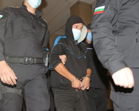 Мъжът, заплашил Ива Митева, остава зад решетките