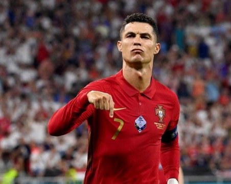 Ще преобърне ли завръщането на Кристиано Роналдо битката за титлата в Англия?