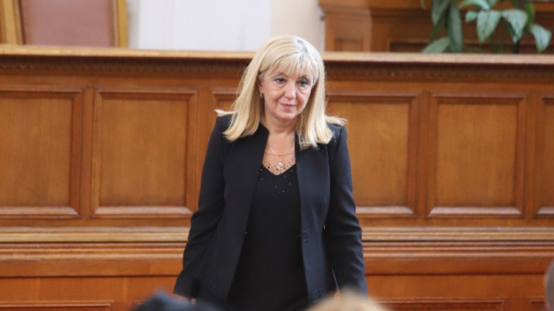 ГЕРБ за министрите Комитова и Петков: Хаос и безсилие да се управляват процесите